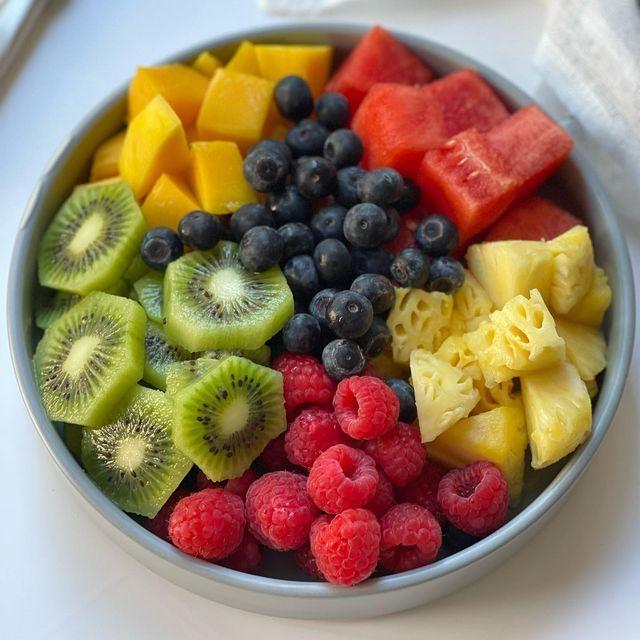 Nature's Palette: Mixed Berry Medley